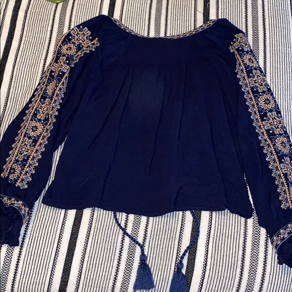 Altar’d State Blouse - Picture 2 of 3